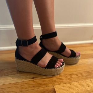 Black platform sandals